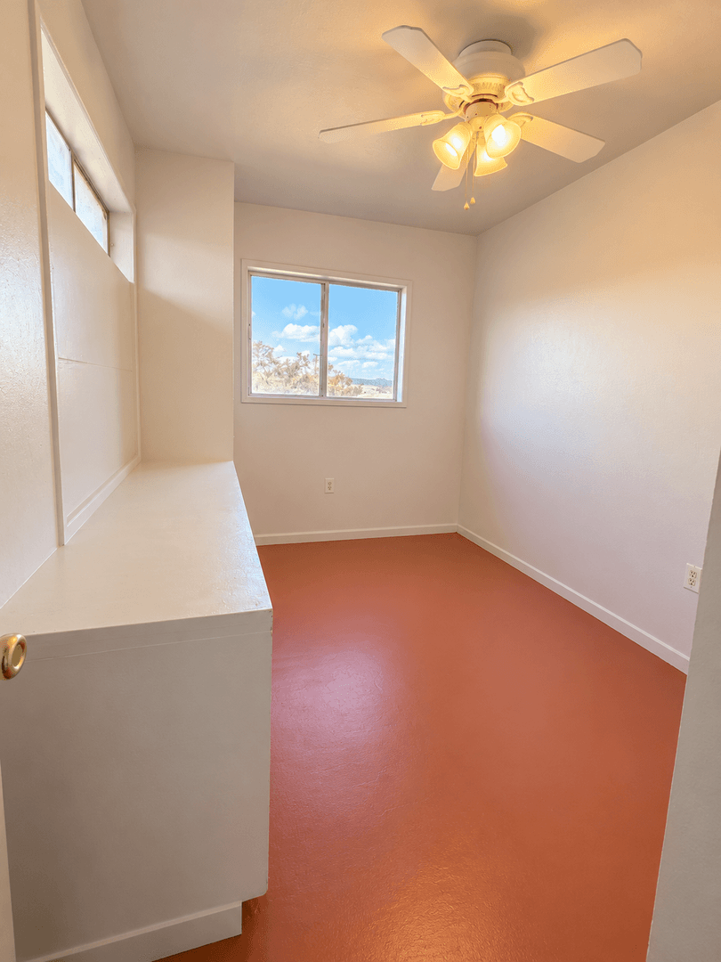 Twentynine Palms House: 68581 Valle Vista