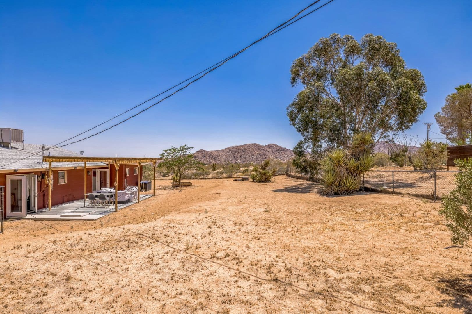 Joshua Tree House: 61381 Alta Mura Dr.