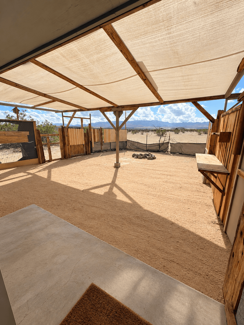 Twentynine Palms House: 68581 Valle Vista