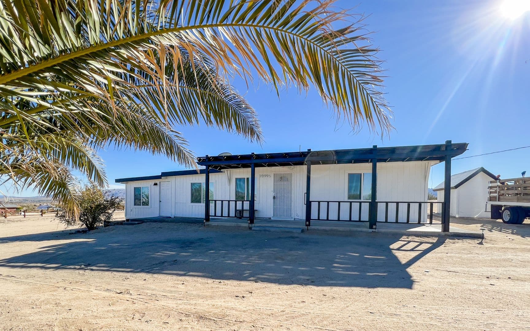 Twentynine Palms House: 70995 Indian Trail
