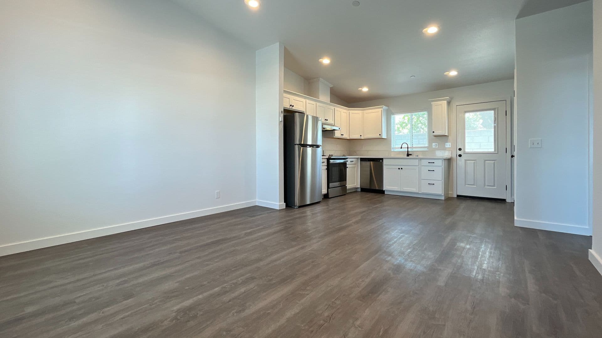 Twentynine Palms Apartment: 73449 Desert Trail