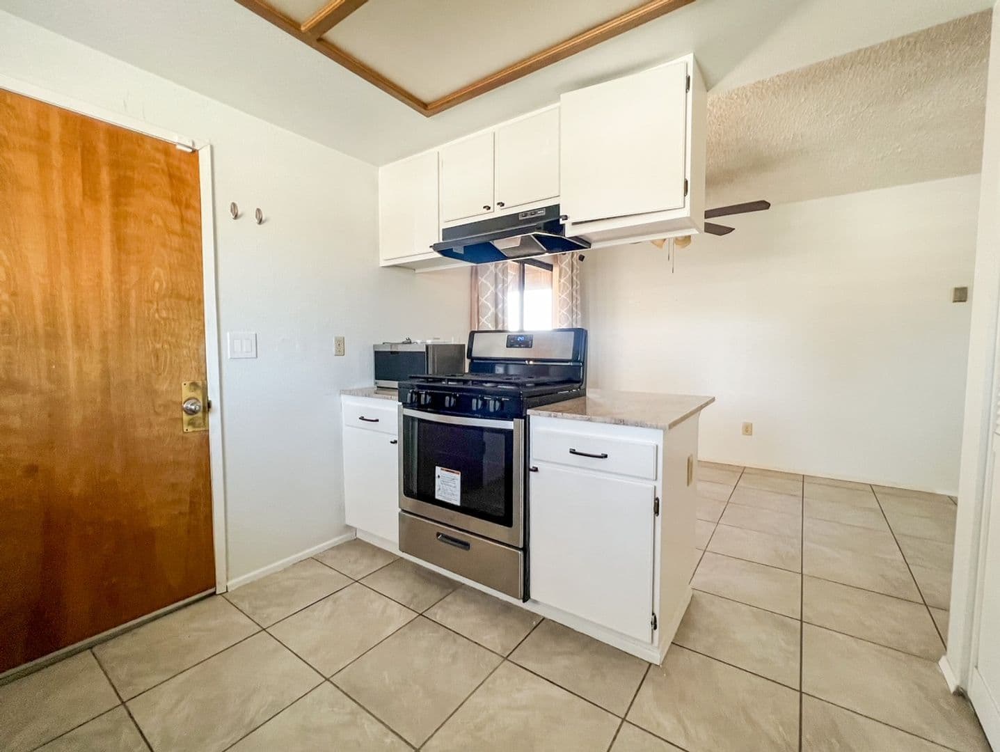 Twentynine Palms House: 6245 Cahuilla Ave