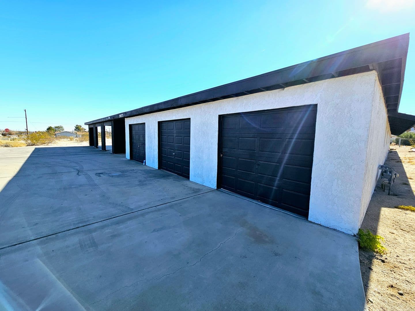 Twentynine Palms Apartment: 74077 Cactus Drive