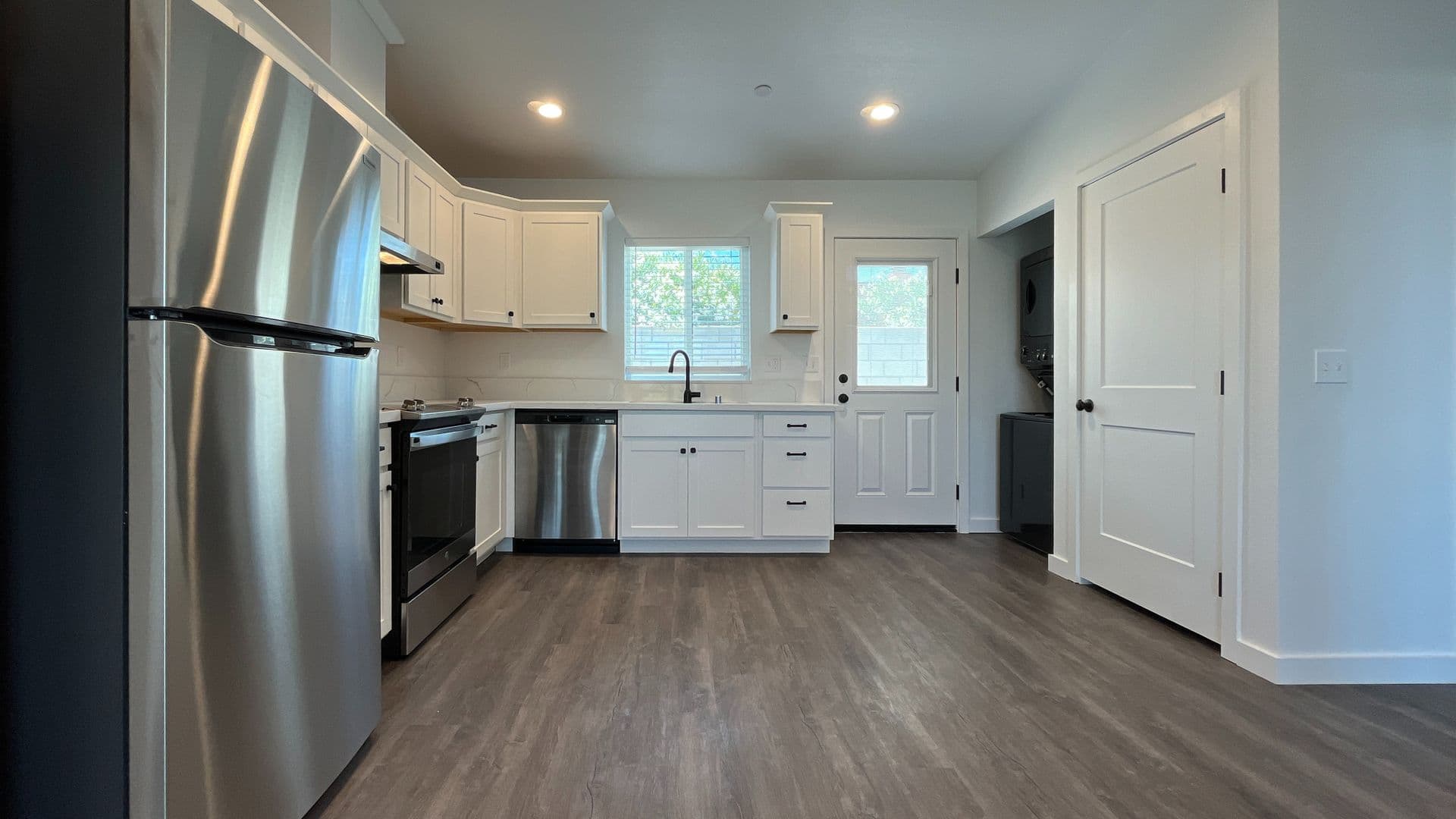 Twentynine Palms Apartment: 73449 Desert Trail