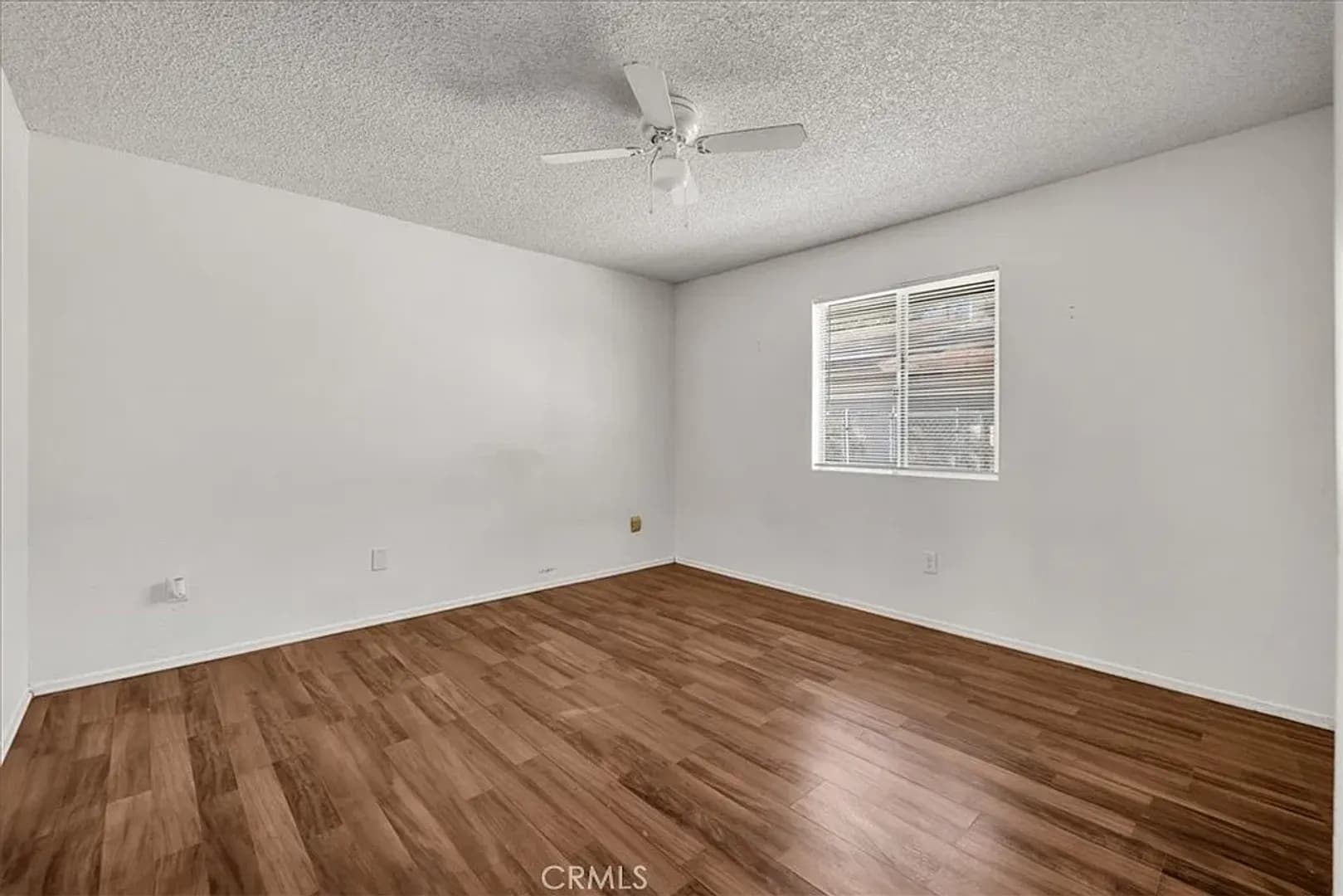 29 Palms House: 6211 Daisy Ave.