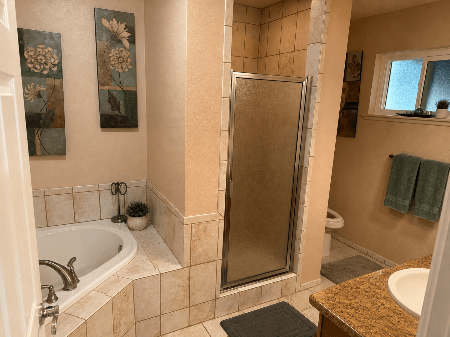 29 Palms House: 73837 Playa Vista