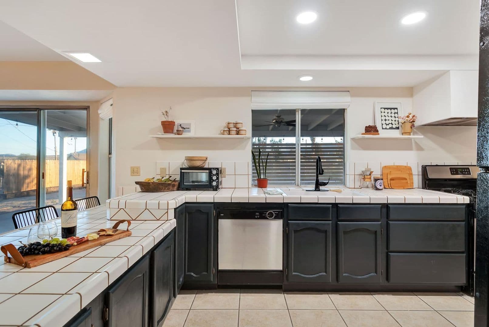 Twentynine Palms House: 75051 Saddlehorn Road