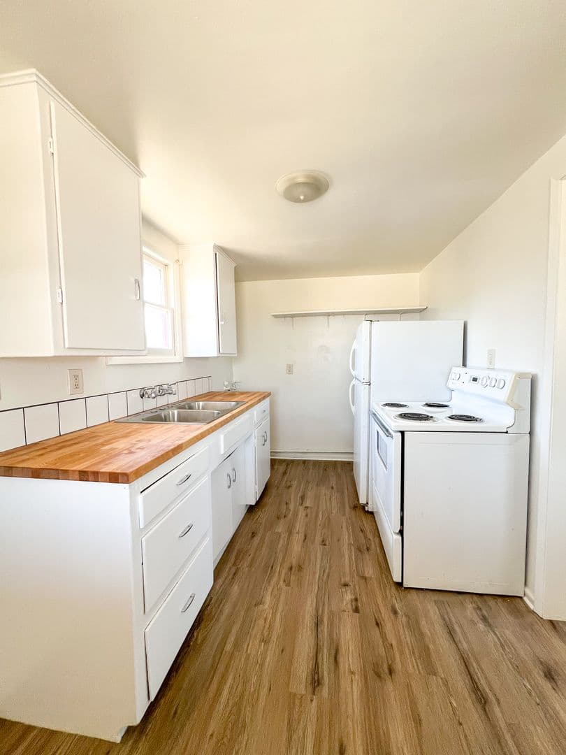 29 Palms Apartment: 6067 Abronia Ave