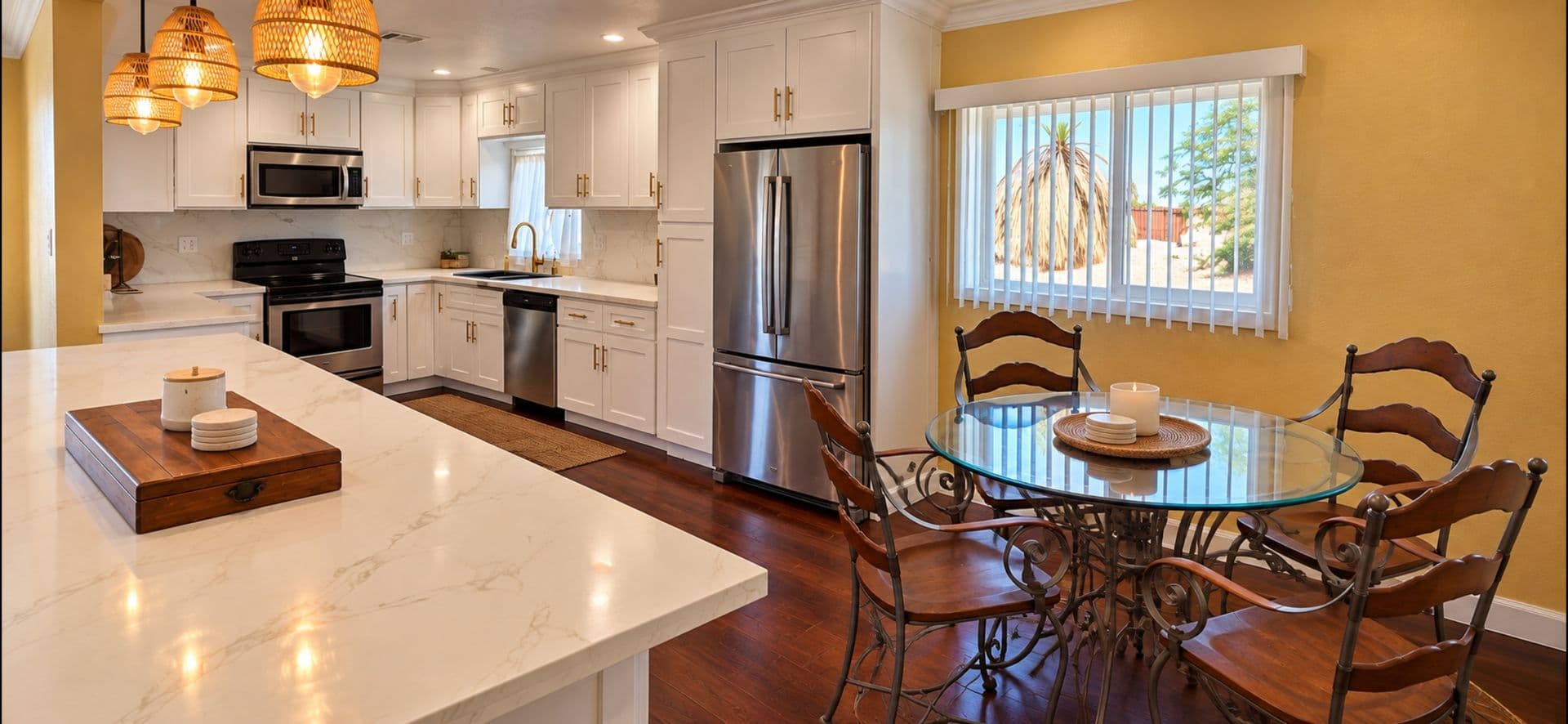 Twentynine Palms House: 2300 Bullion Mtn Rd.    (0528)