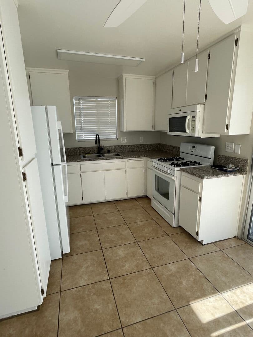 29 Palms House: 5960 Cahuilla