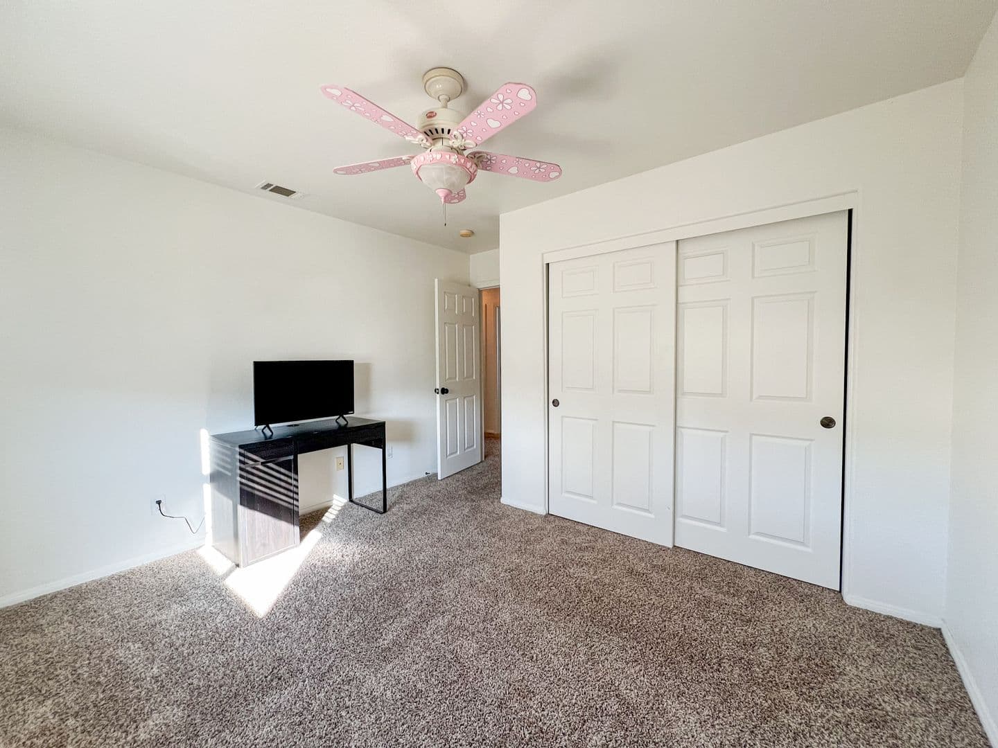 Twentynine Palms House: 6829 Quail Spring Avenue