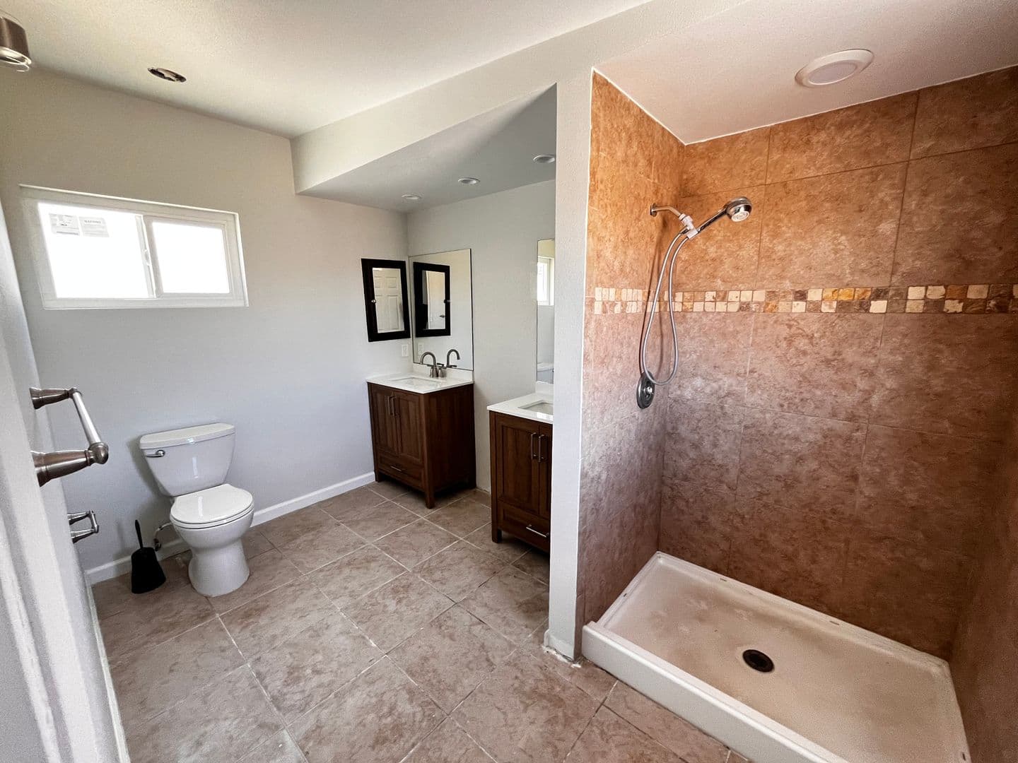 Twentynine Palms House: 7042 Ivanpah Avenue