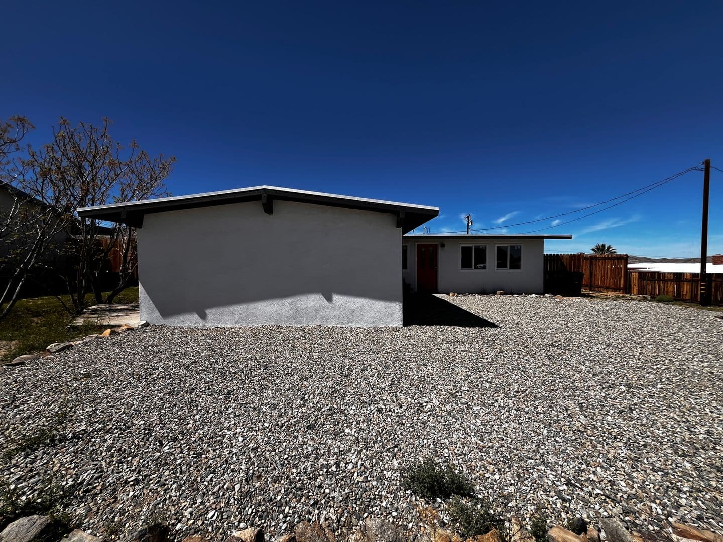Twentynine Palms House: 7042 Ivanpah Avenue
