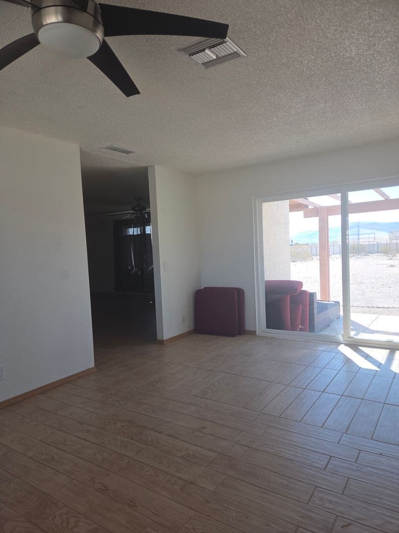 Twentynine Palms House: 72565 Granite Ave