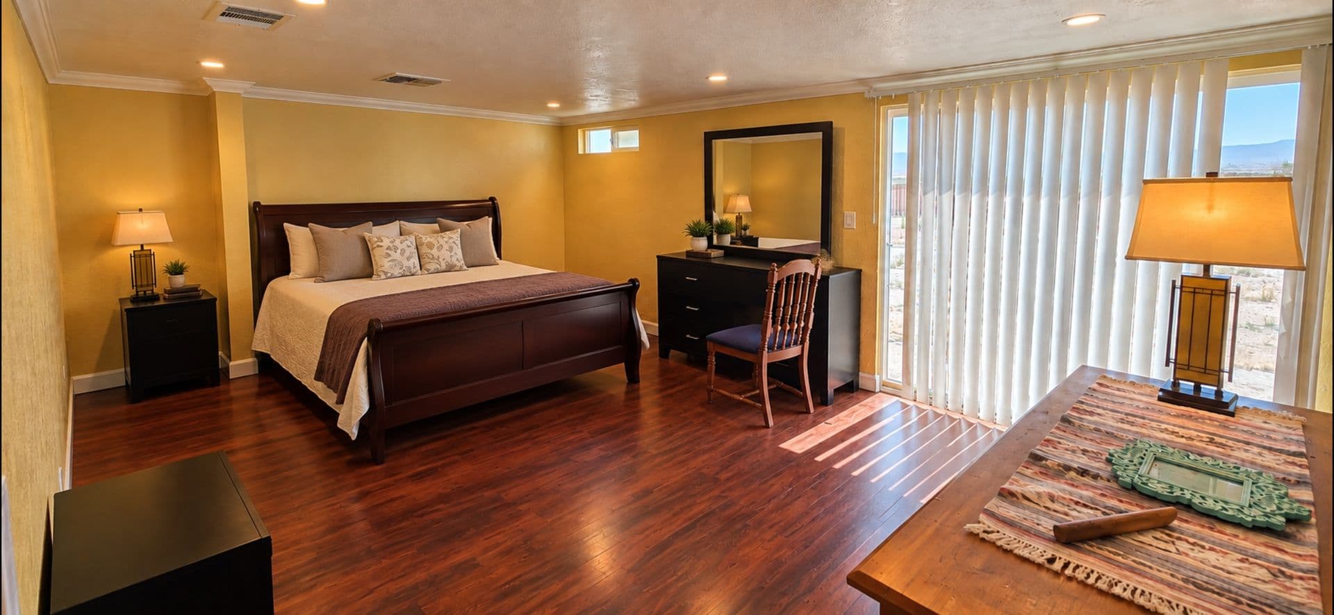 Twentynine Palms House: 2300 Bullion Mtn Rd.    (0528)