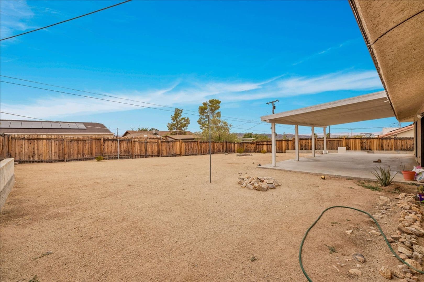 Twentynine Palms House: 6776 Quail Spring Ave