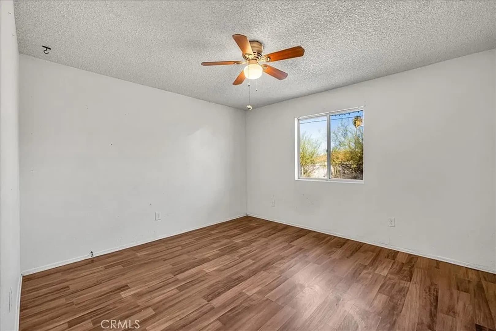 29 Palms House: 6211 Daisy Ave.