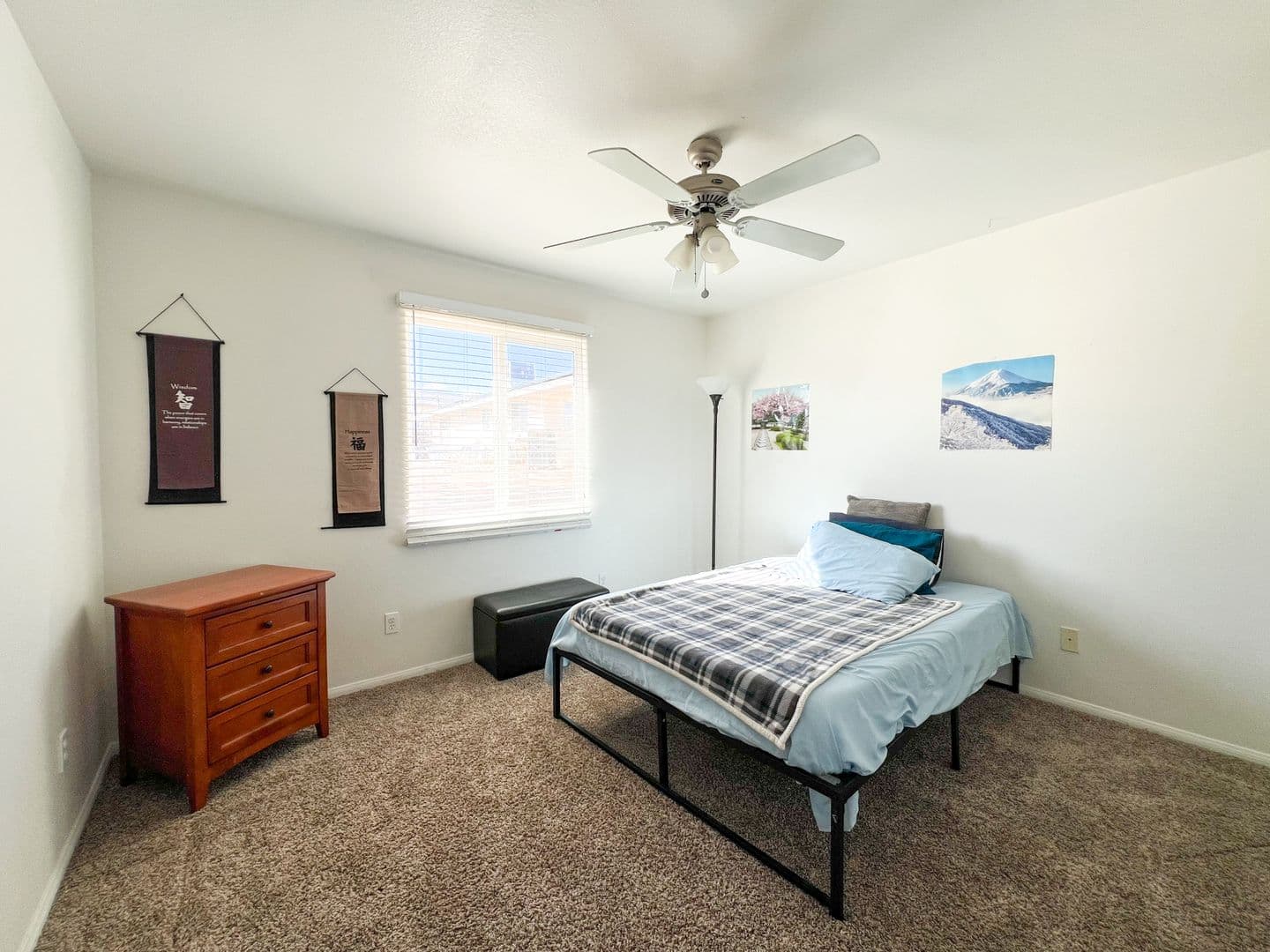 Twentynine Palms House: 6829 Quail Spring Avenue