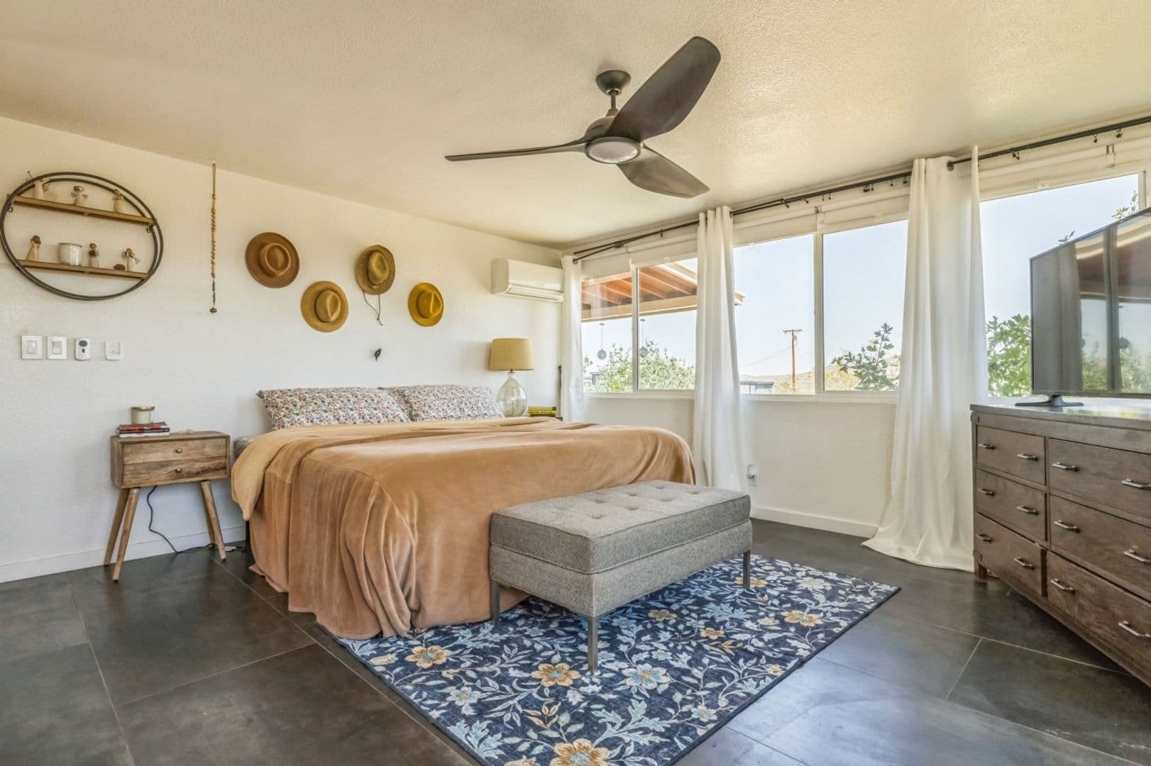 Joshua Tree House: 61381 Alta Mura Dr.
