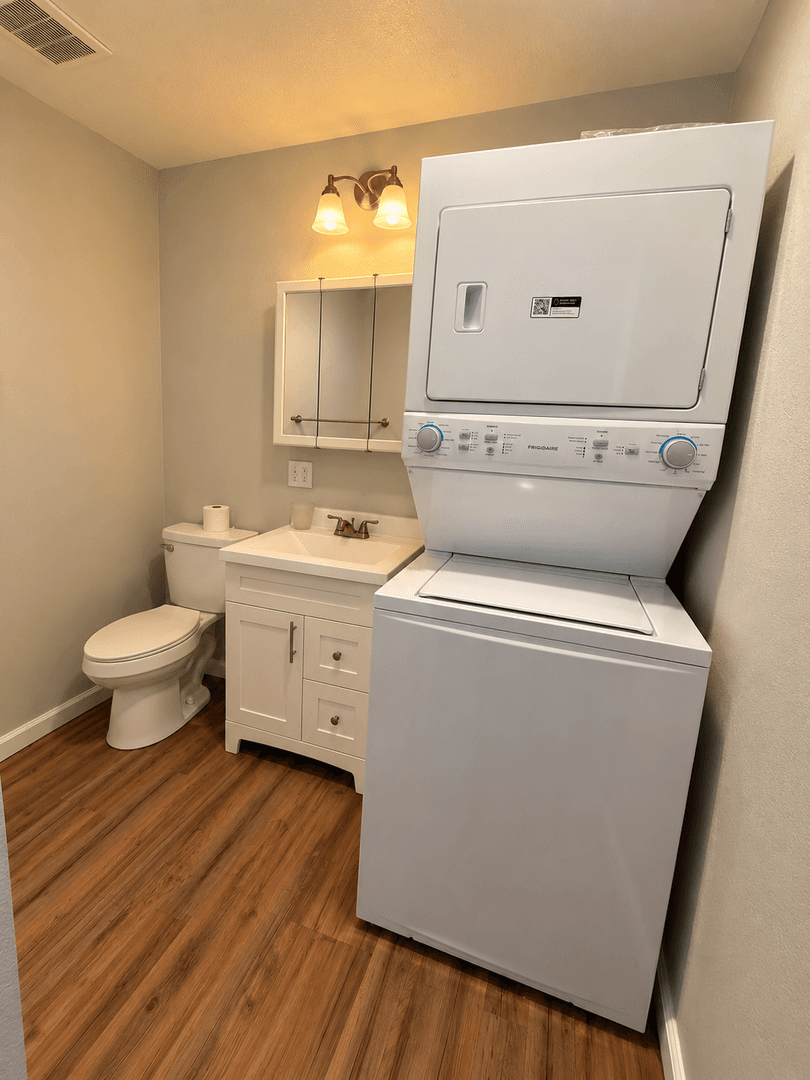 Twentynine Palms Apartment: 6403 East Court (FRONT)