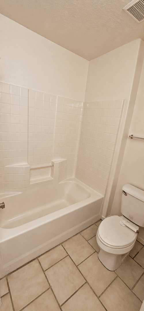 Twentynine Palms House: 5563 Morongo Rd