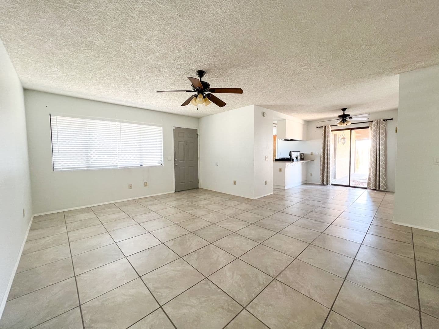 Twentynine Palms House: 6245 Cahuilla Ave