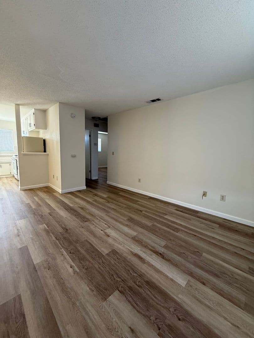 Twentynine Palms Apartment: 73615 Sun Valley