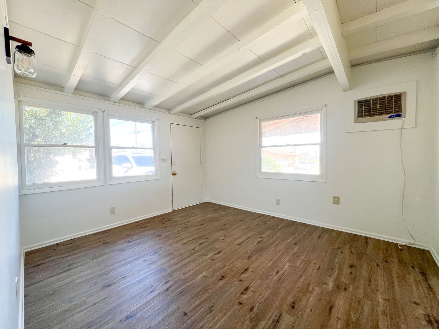 29 Palms Apartment: 6067 Abronia Ave