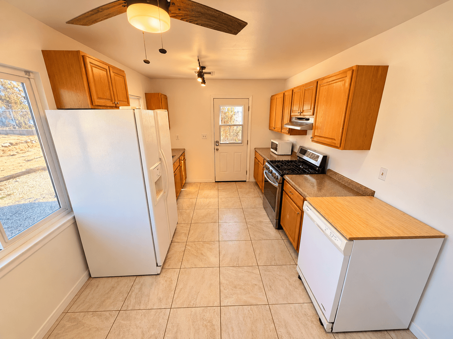 Twentynine Palms House: 73144 Sun Valley Dr.