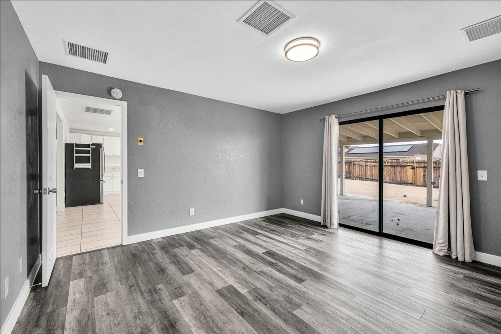 Twentynine Palms House: 6776 Quail Spring Ave