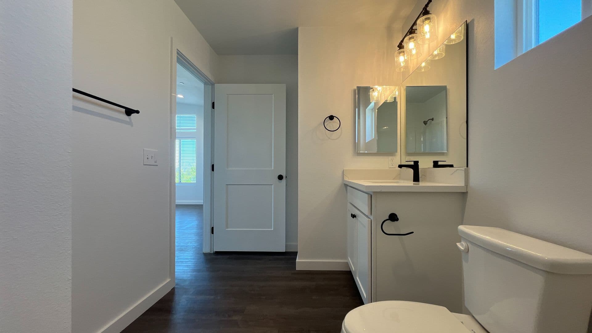 Twentynine Palms Apartment: 73449 Desert Trail