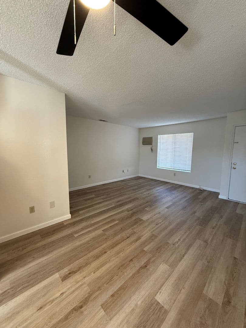 Twentynine Palms Apartment: 73615 Sun Valley