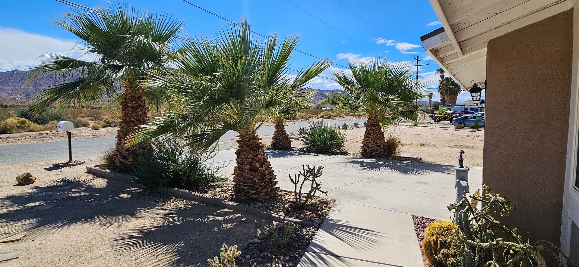 29 Palms House: 74242 Pinon Dr.