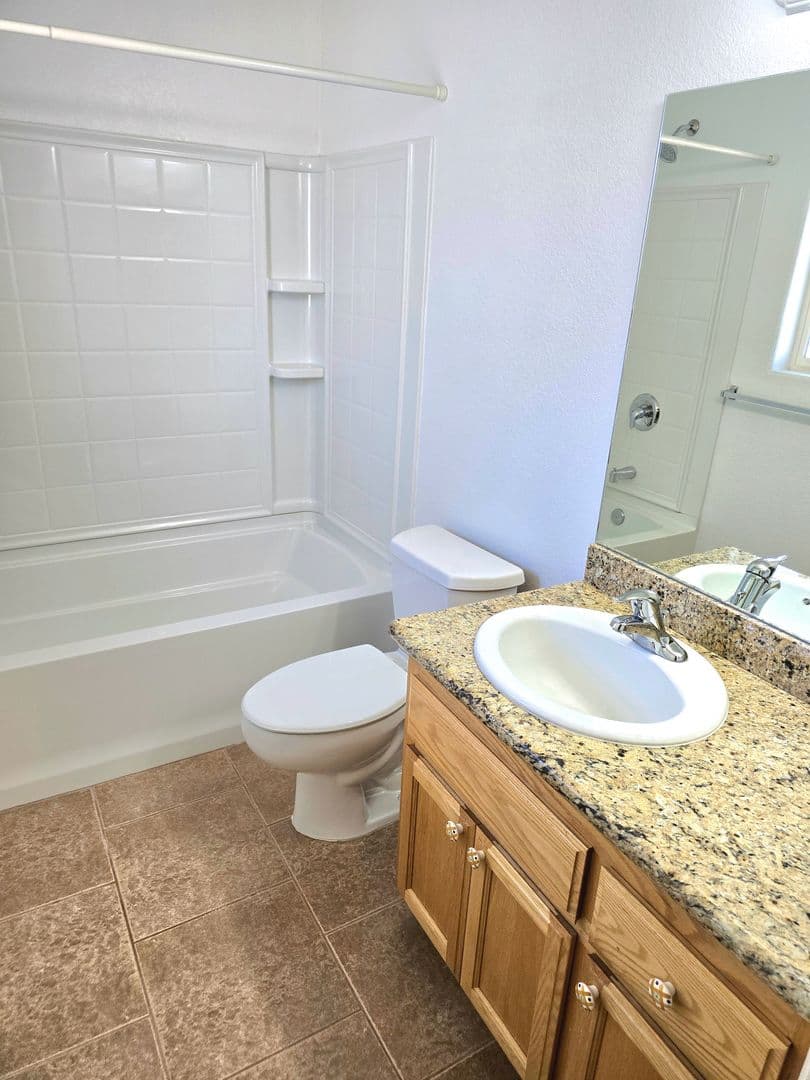 Twentynine Palms House: 74404 Pinon Dr