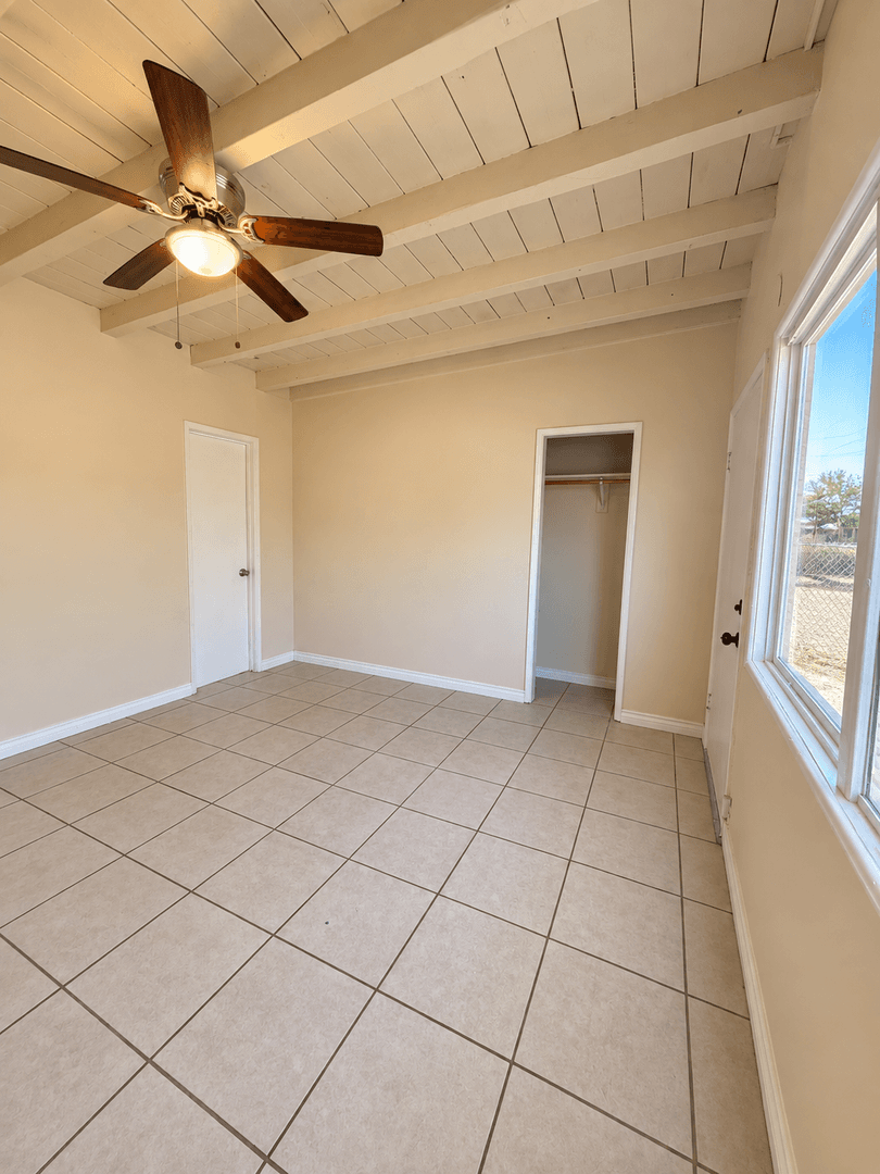 Twentynine Palms Apartment: 6637 Yucca Ave