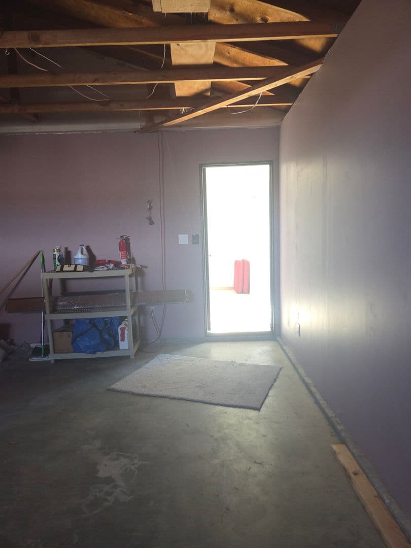 Twentynine Palms House: 72565 Granite Ave