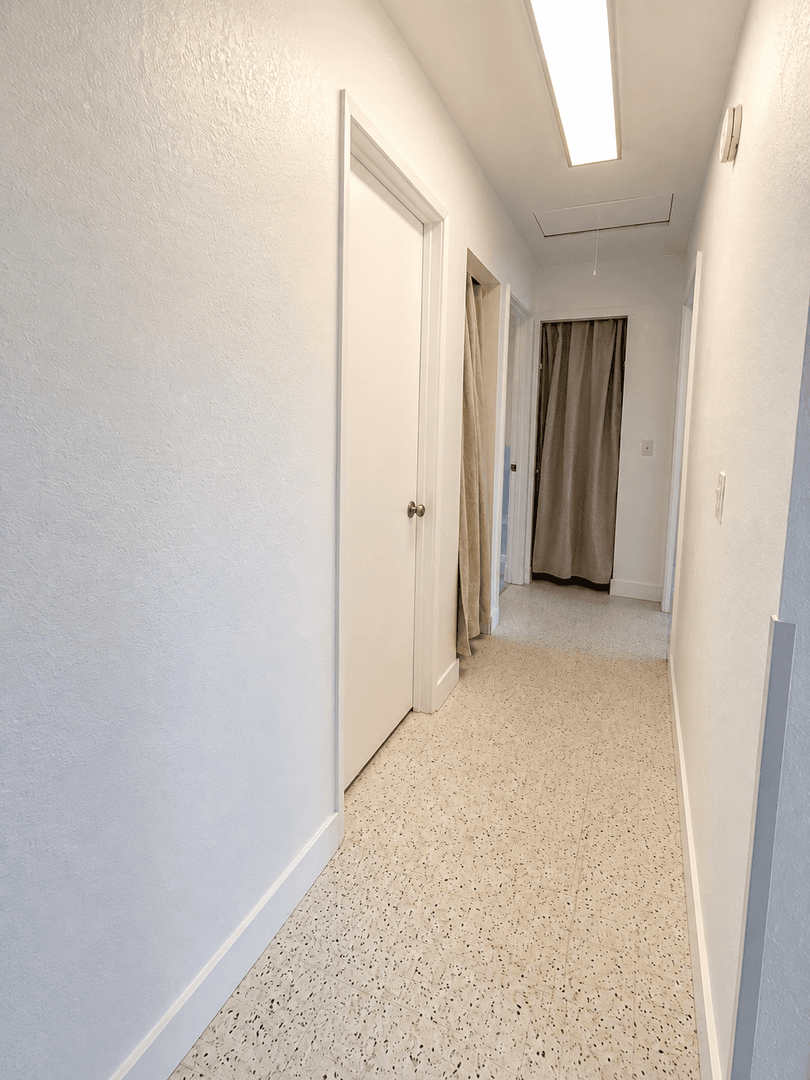 Twentynine Palms House: 71810 El Paseo Dr.