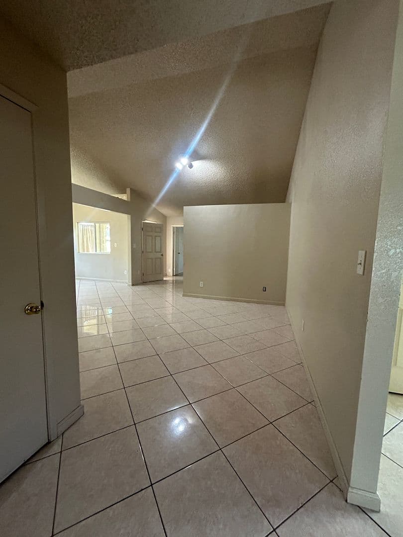 Delano House: 1311 5th Ave