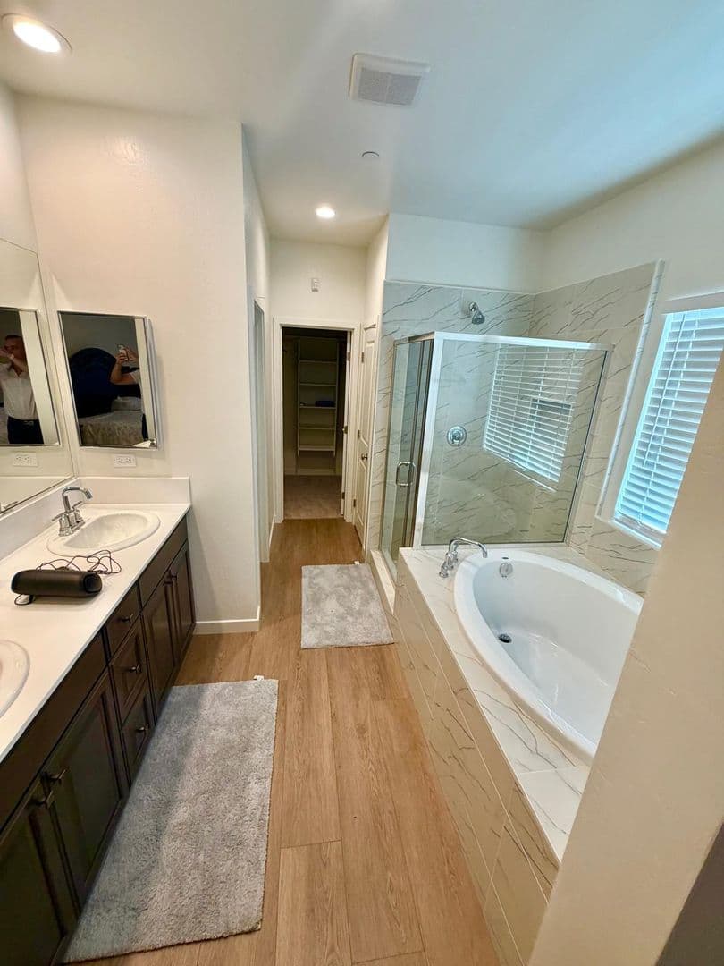 Bakersfield House: 507 Cobain Ct