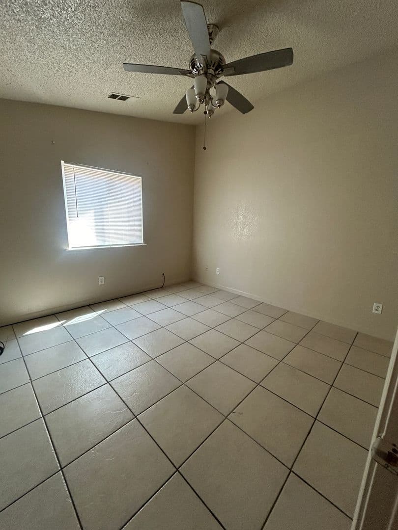 Delano House: 1311 5th Ave