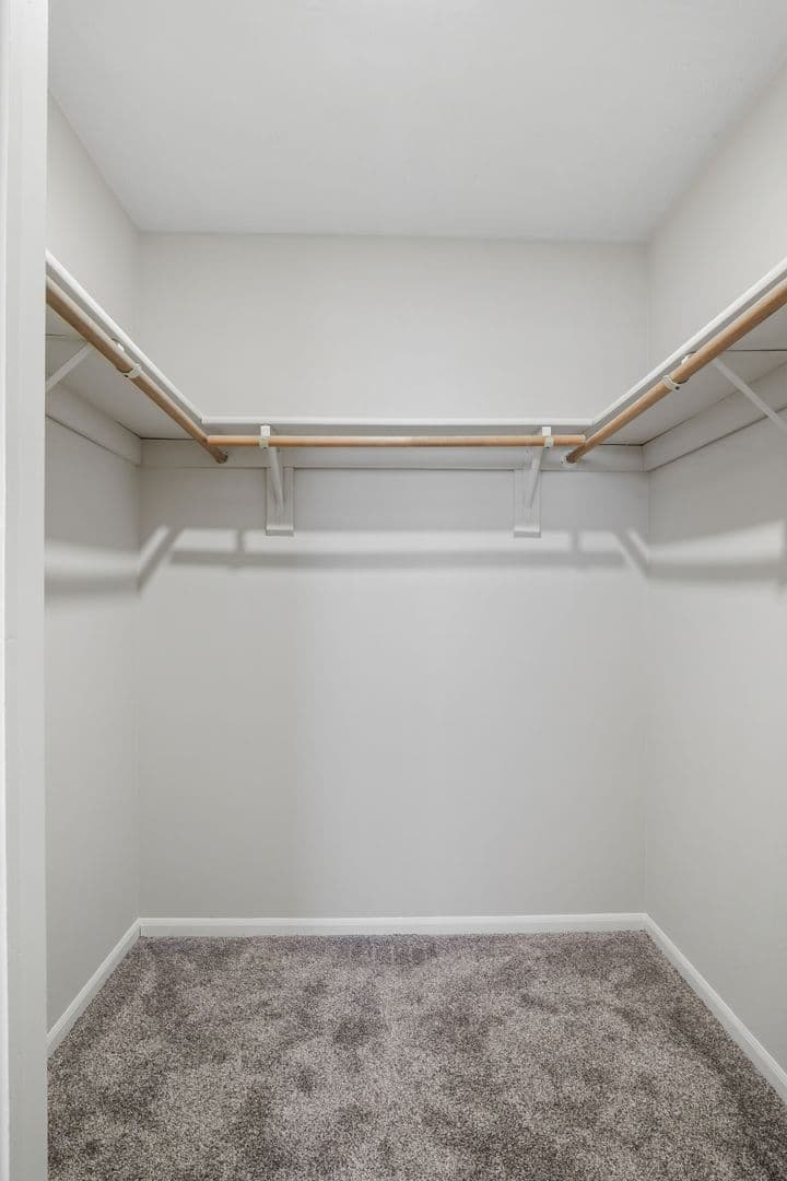 Omaha Apartment: 6601  S 108th Ct