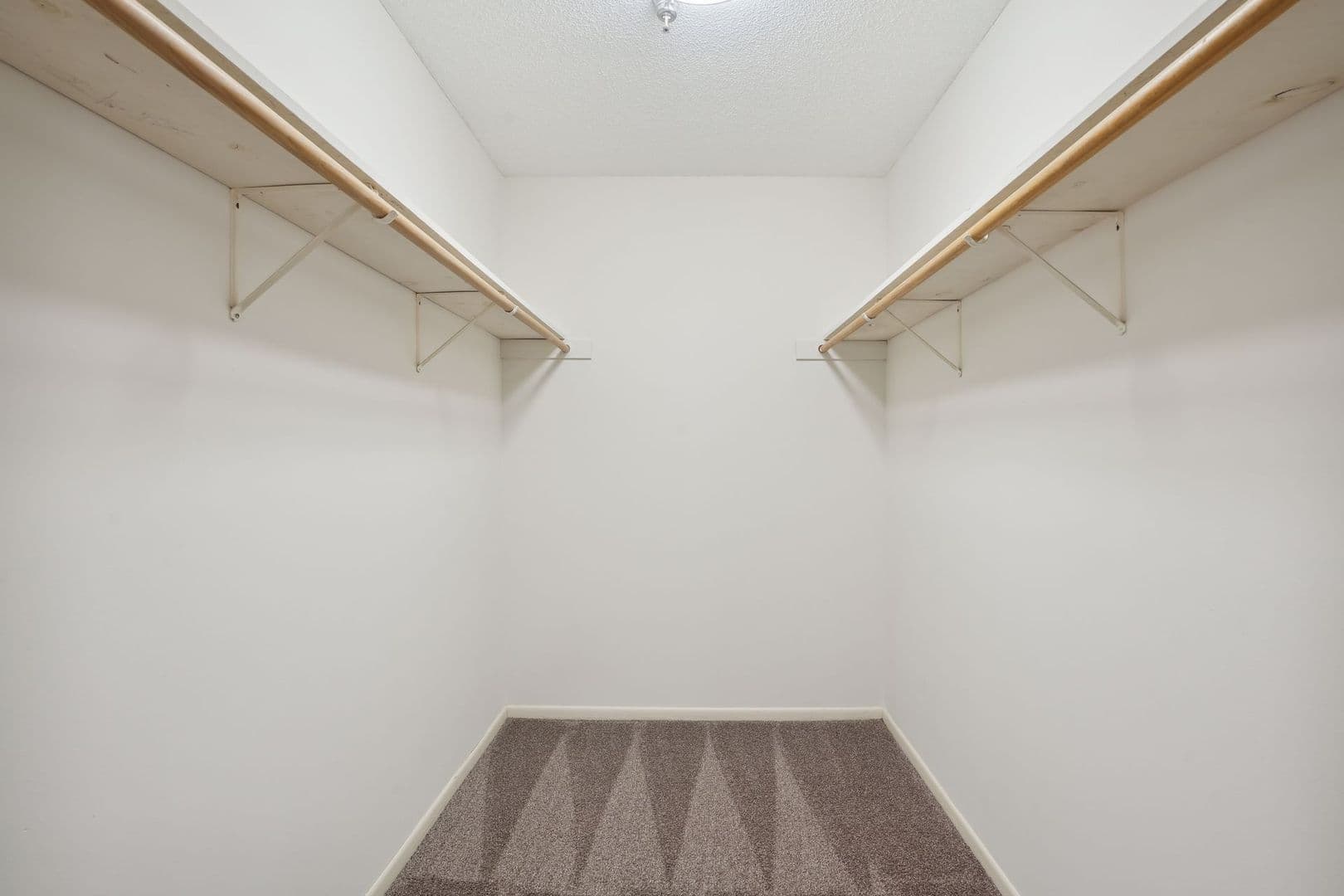 Coon Rapids Apartment: 10550-10590 Kumquat St