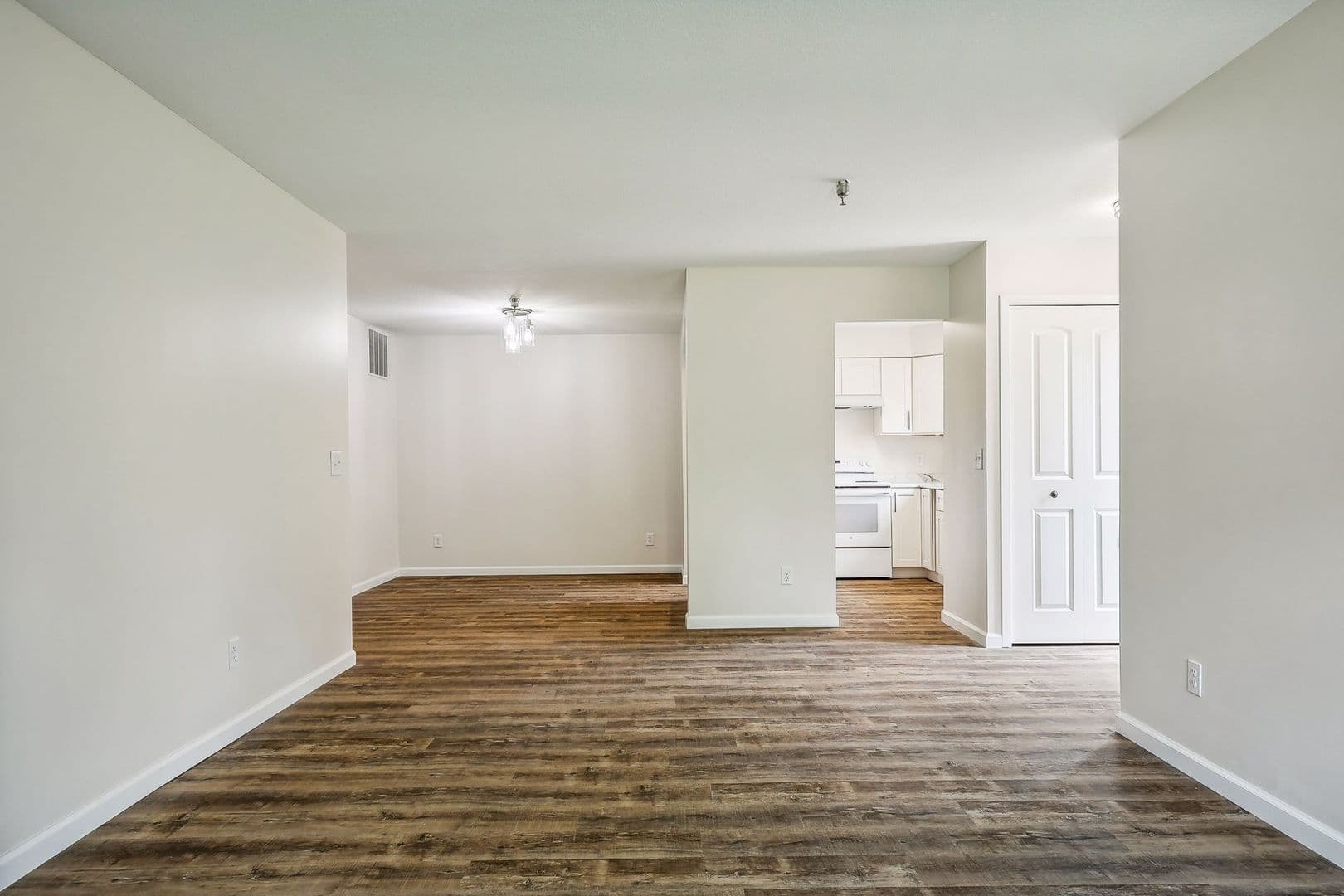 Coon Rapids Apartment: 10550-10590 Kumquat St