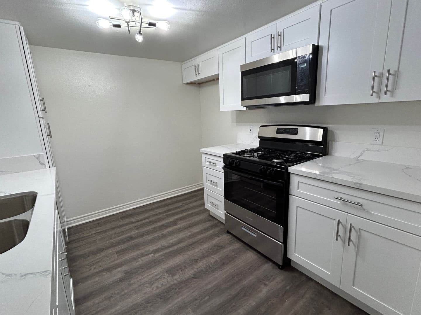 Buena Park Apartment: 7500 Crescent Avenue