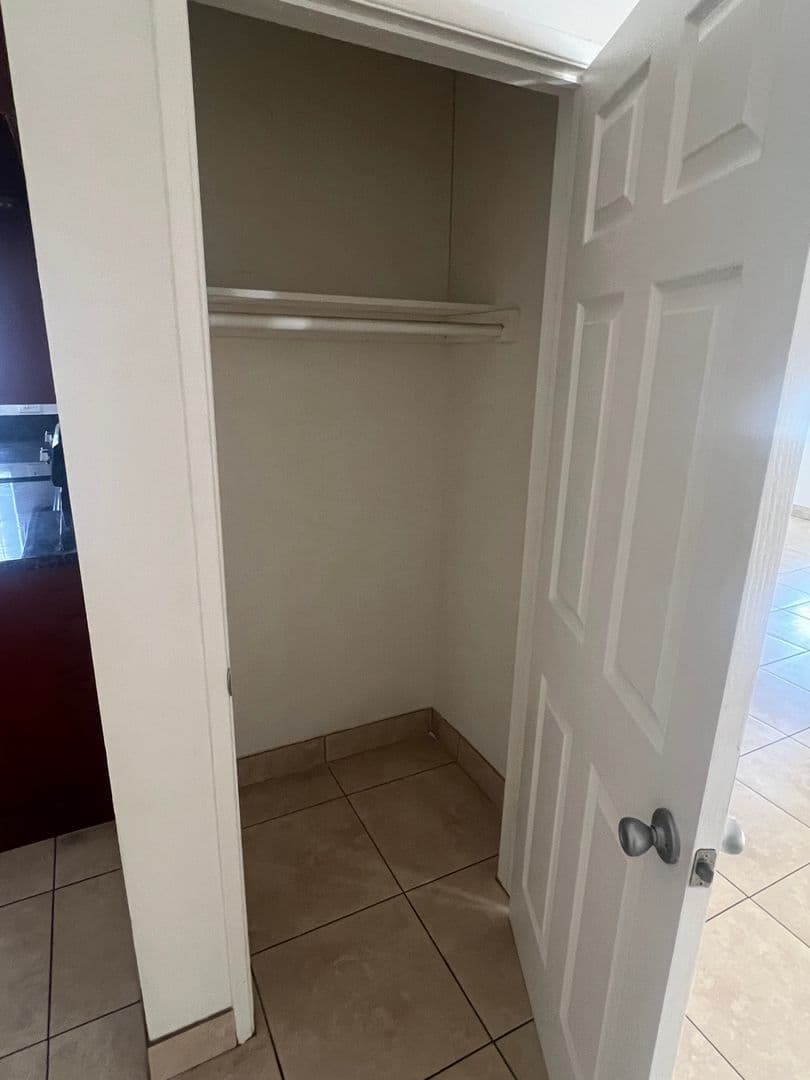 Santa Ana Apartment: 315 E. Washington Ave.