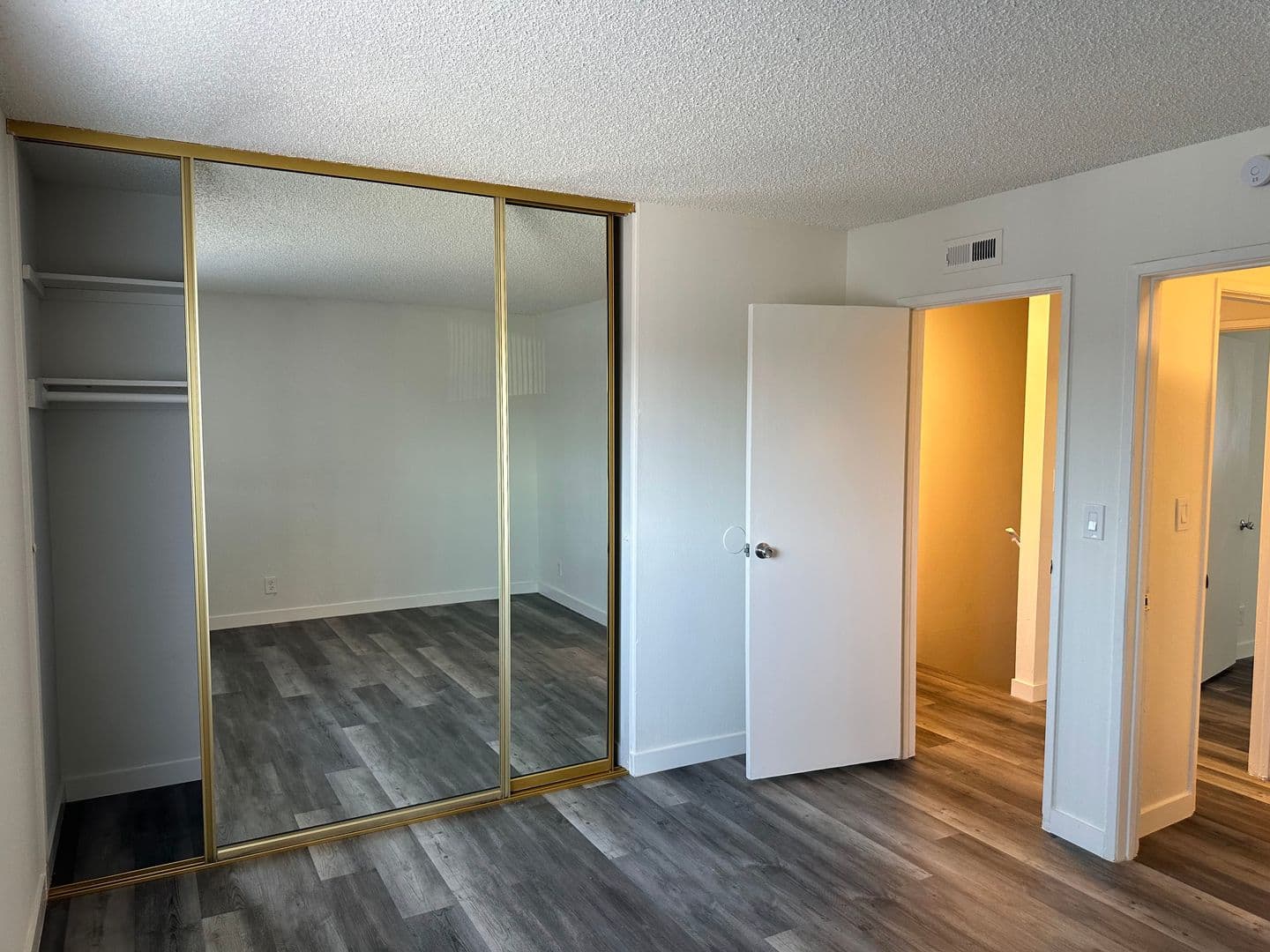 Anaheim Apartment: 1742 W. Lincoln Ave. Unit C1