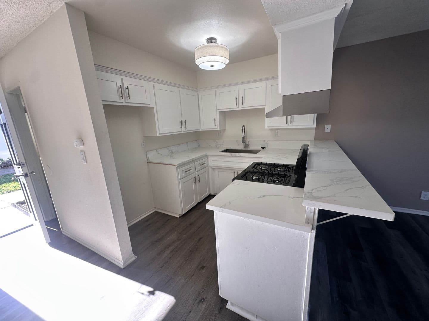Anaheim Apartment: 1742 W. Lincoln Ave. Unit C1