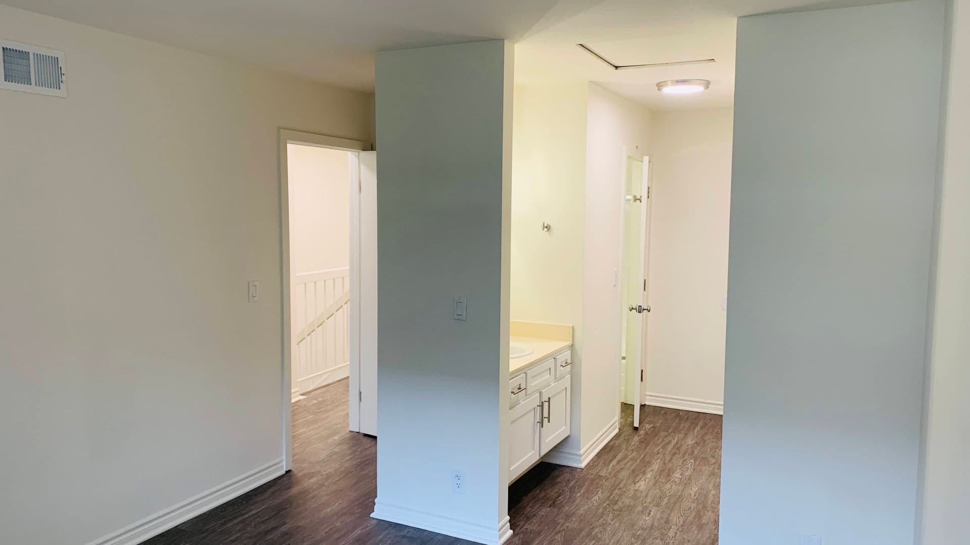 Lake Forest Apartment: 23051 Village Dr.
