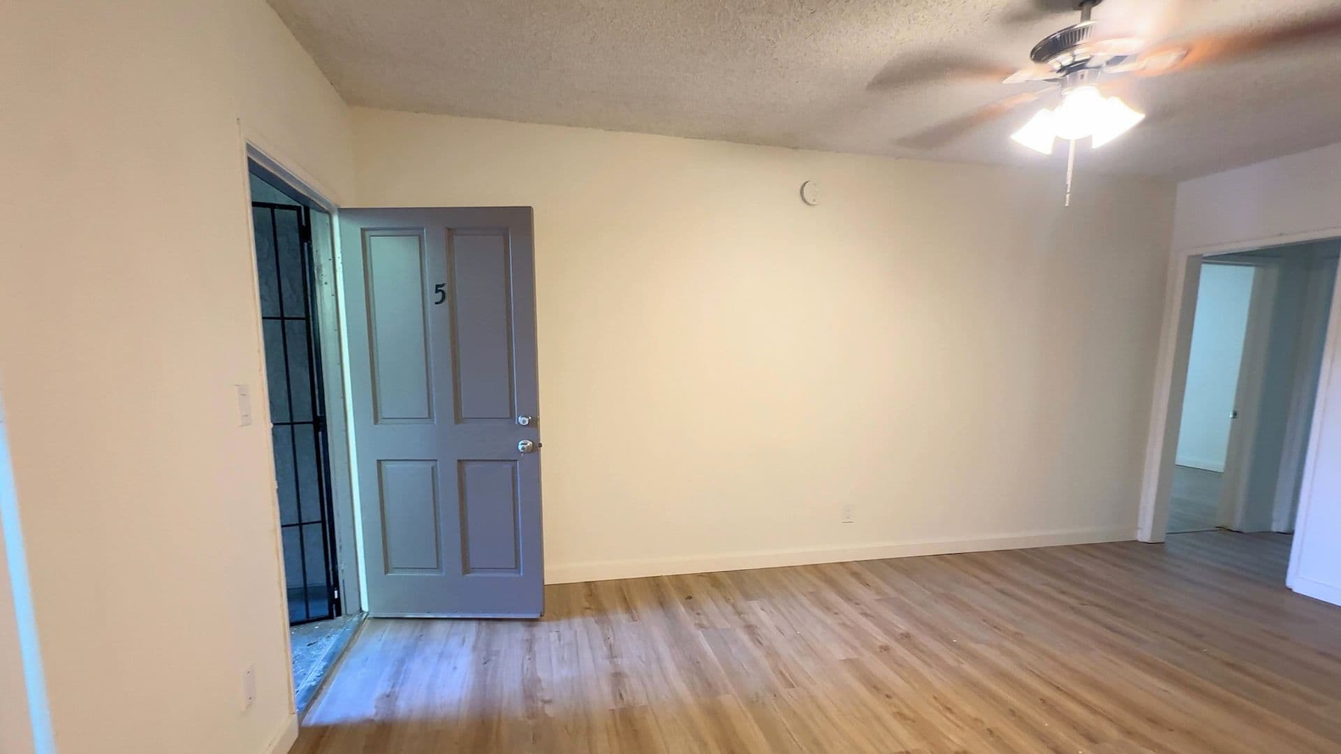 Garden Grove Apartment: 10332 Lampson Ave.