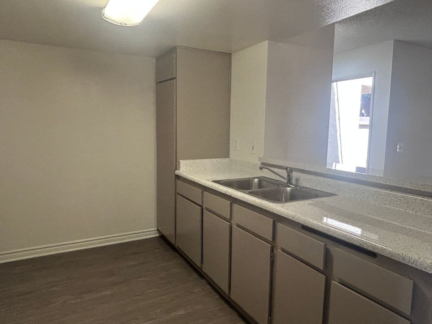 Buena Park Apartment: 7500 Crescent Avenue